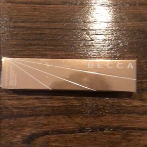Becca Champagne Creme